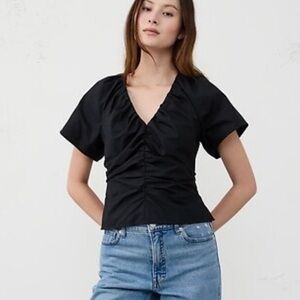 NWT black Banana Republic fitted Poplin top